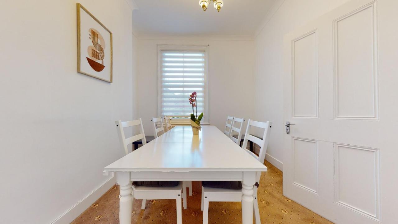 Cheerful 4 Bedroom Victorian House With Back Courtyard Londres Exterior foto