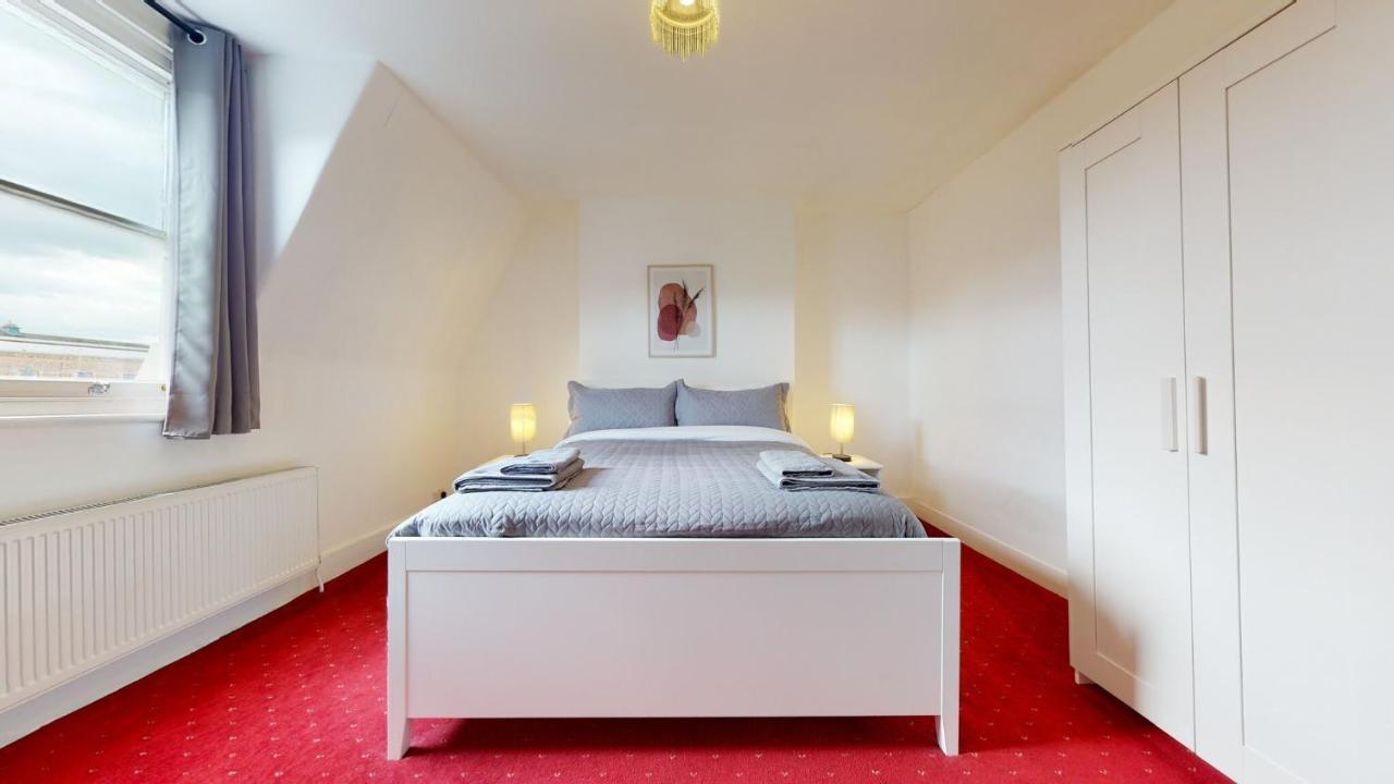 Cheerful 4 Bedroom Victorian House With Back Courtyard Londres Exterior foto